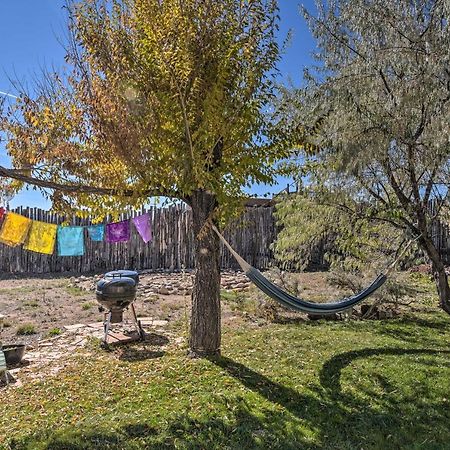 Eclectic El Prado Home With Hot Tub Near Downtown! Exterior photo