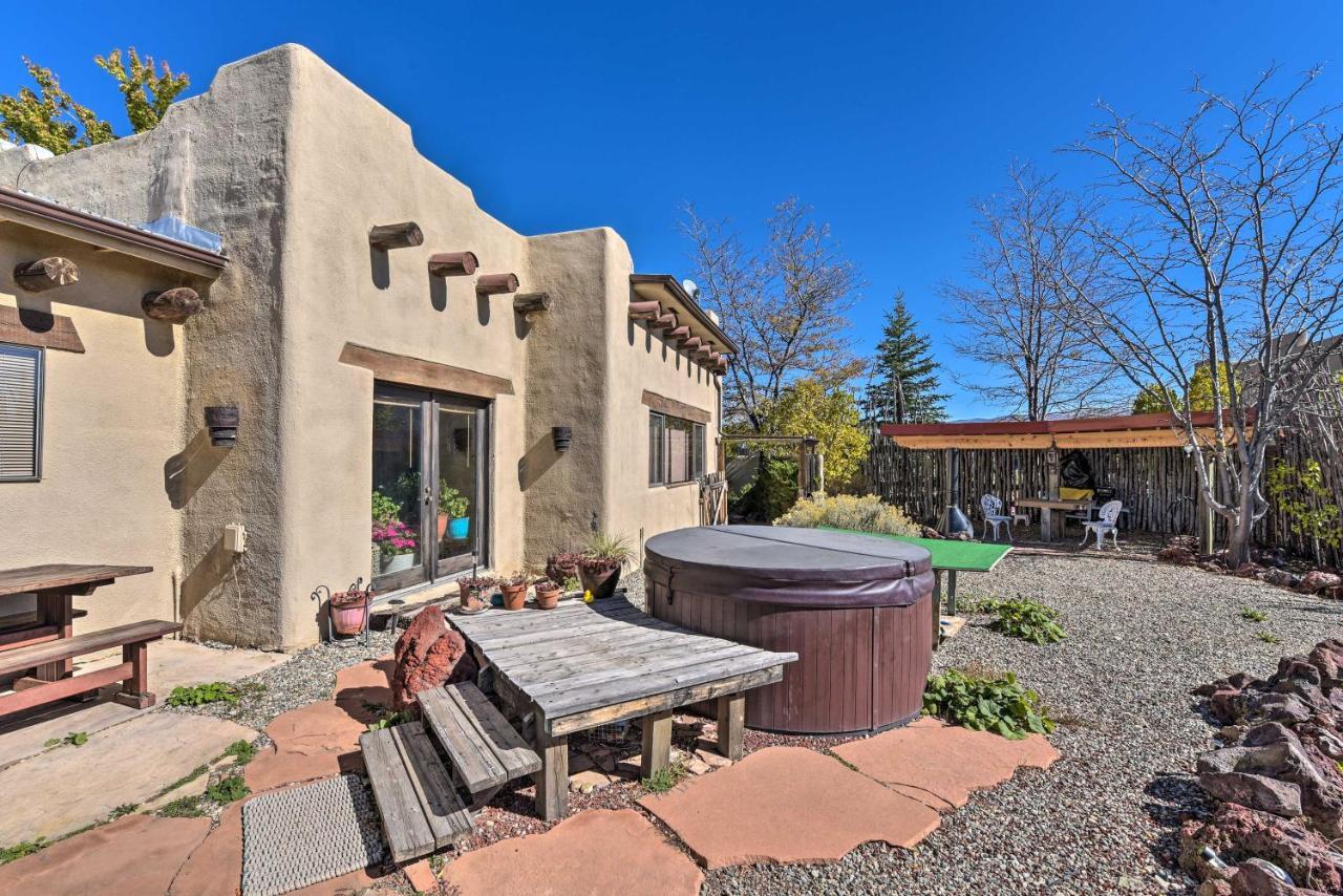 Eclectic El Prado Home With Hot Tub Near Downtown! Exterior photo