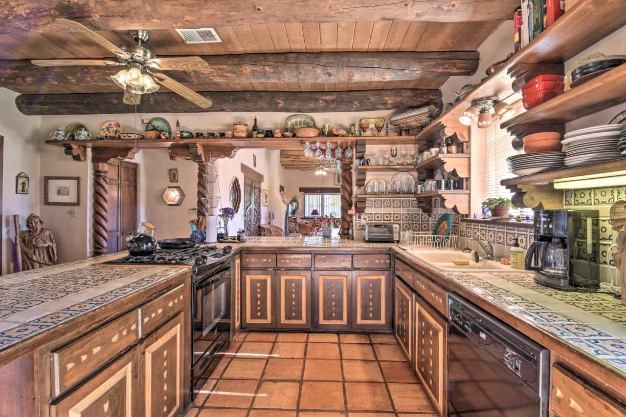 Eclectic El Prado Home With Hot Tub Near Downtown! Exterior photo