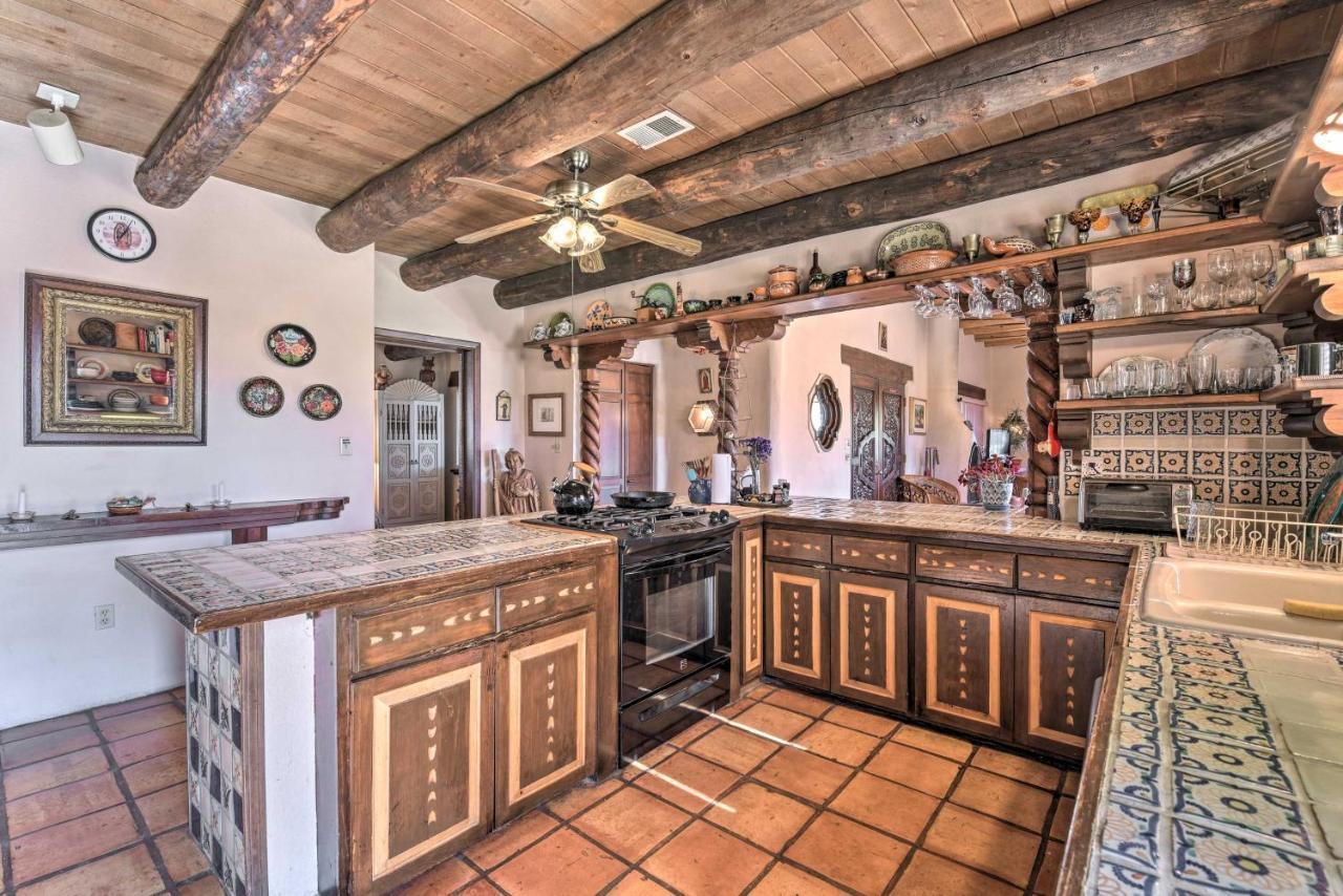 Eclectic El Prado Home With Hot Tub Near Downtown! Exterior photo