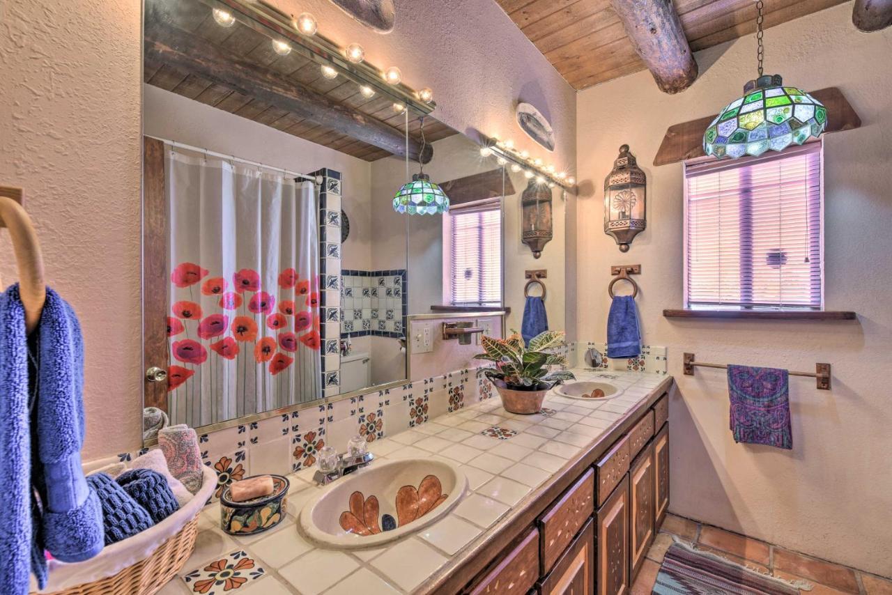 Eclectic El Prado Home With Hot Tub Near Downtown! Exterior photo