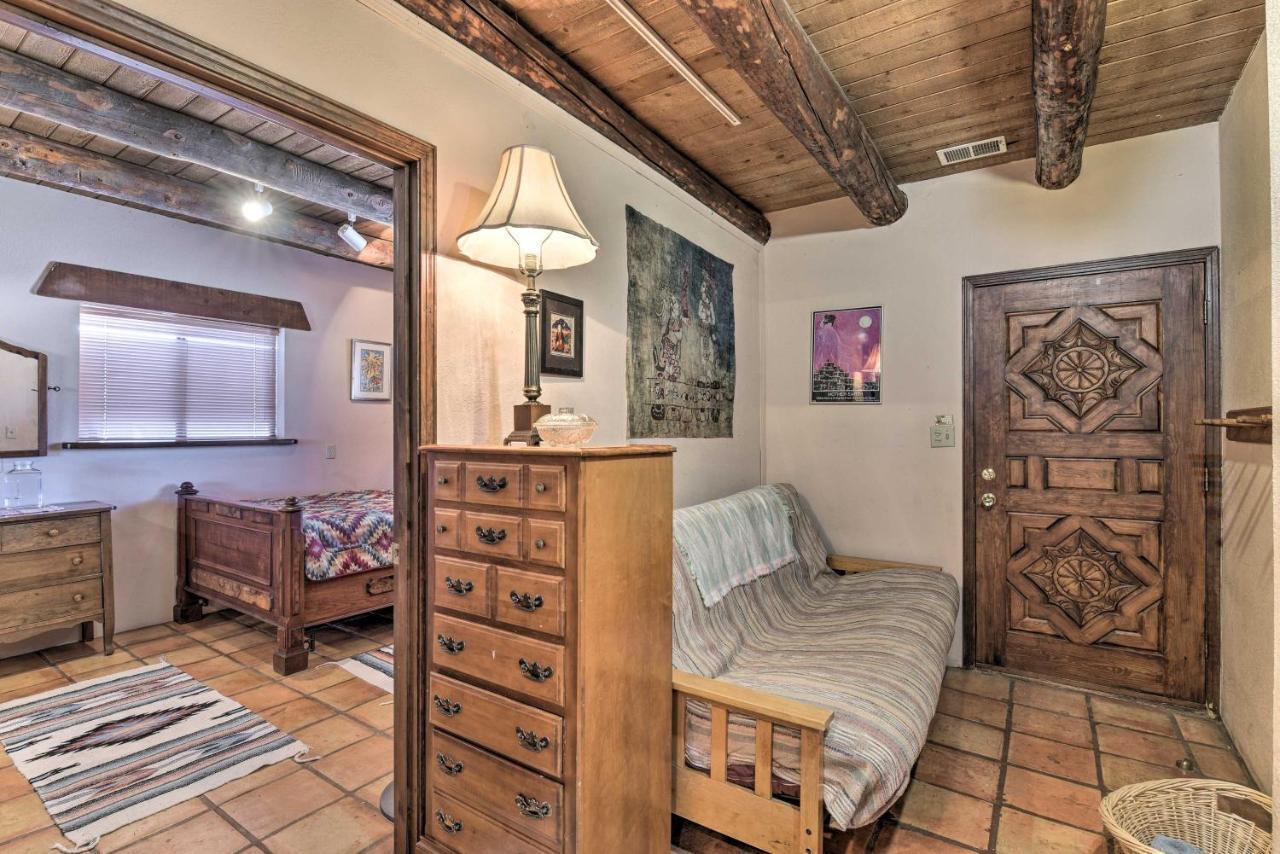 Eclectic El Prado Home With Hot Tub Near Downtown! Exterior photo
